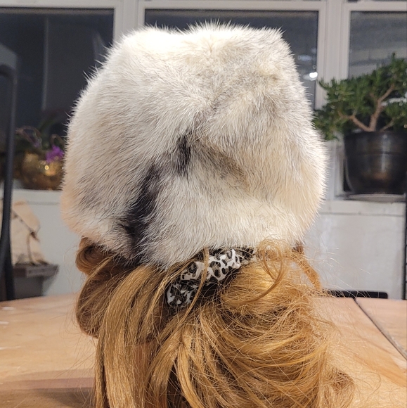 Vintage Christine Originals unisex 50s, 60s  white luxury genuine fur hat - Picture 7 of 7